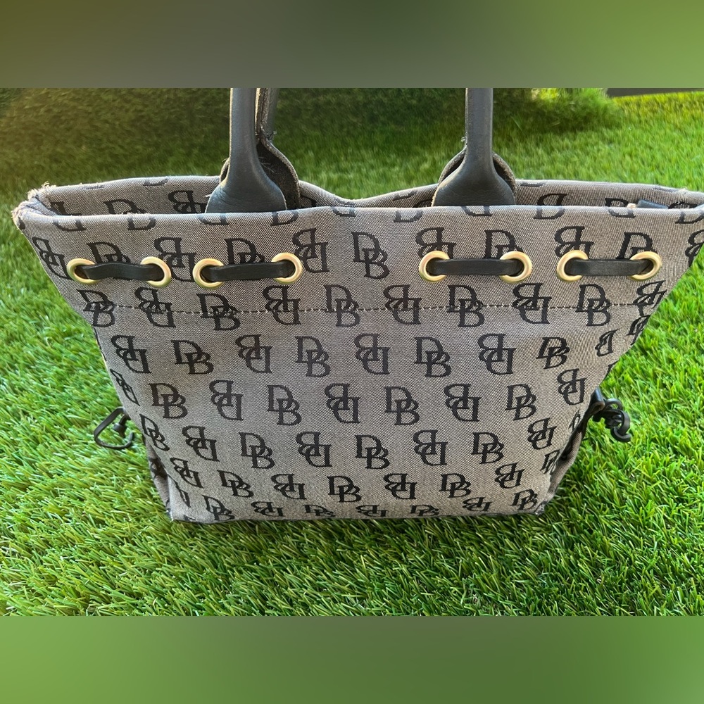 Dooney and Burke Vintage Signature Y2K Purse‎ - Picture 7 of 16
